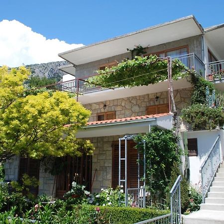 Apartments By The Sea Brela, Makarska - 20778 Eksteriør billede